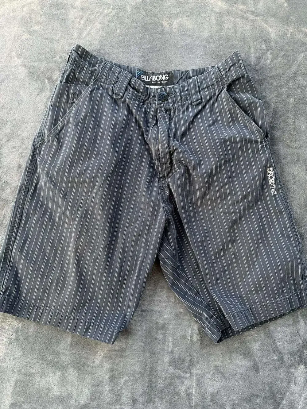 Billabong Built to Thrash Pinstripe Cargo Shorts Men’s Size 31 Surf Skate